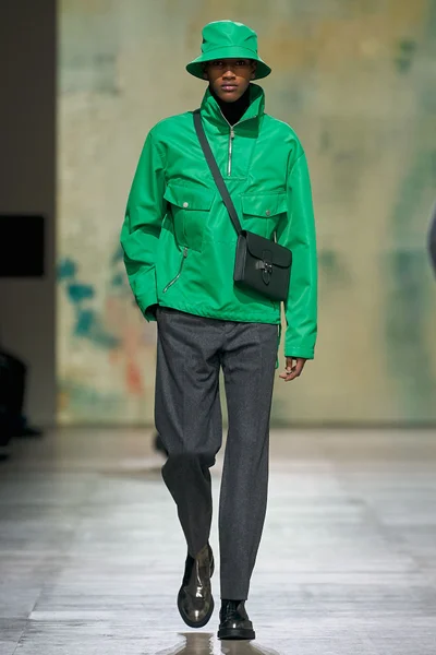 Look 22
